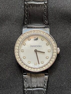 Swarovski Crystal Watch Black Leather Bracelet Jewelry Diamonds Classic Like New